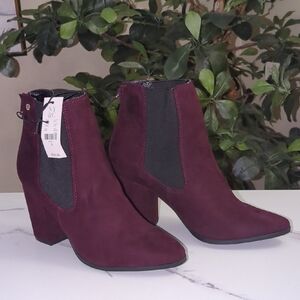 💥FINAL💥NY&C Burgundy Ankle Boots NWT